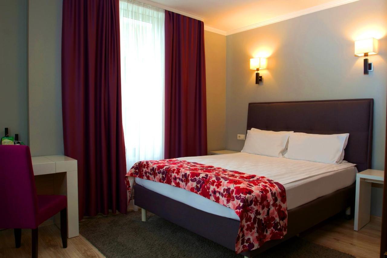 City Park Hotel Kišiněv Exteriér fotografie